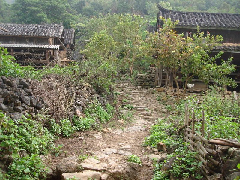  p>帮介山村隶属于云南省普洱市景谷傣族彝族自治县碧安乡边江村民