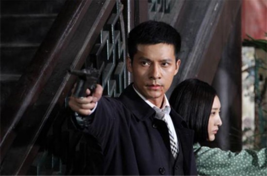  p></p></a>阮柏霖,原名阮文涛,出生于陕西省西安市,中国内地影视男演员,模特