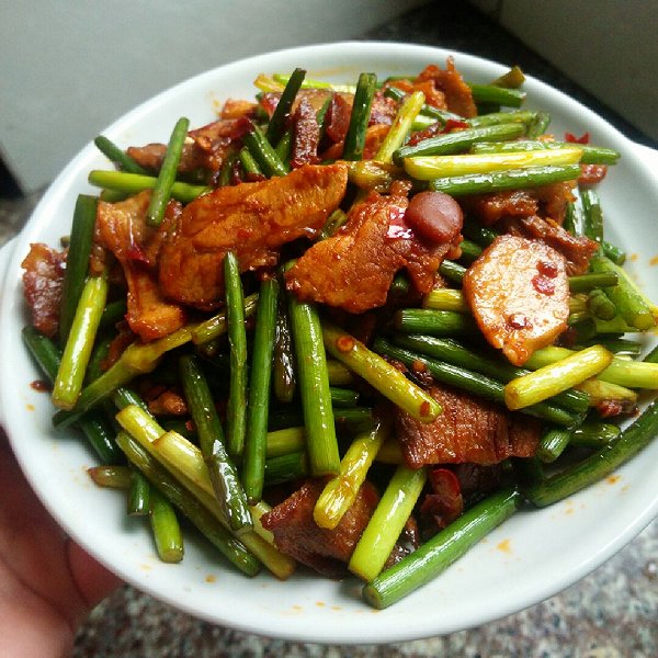 蒜苔回锅肉