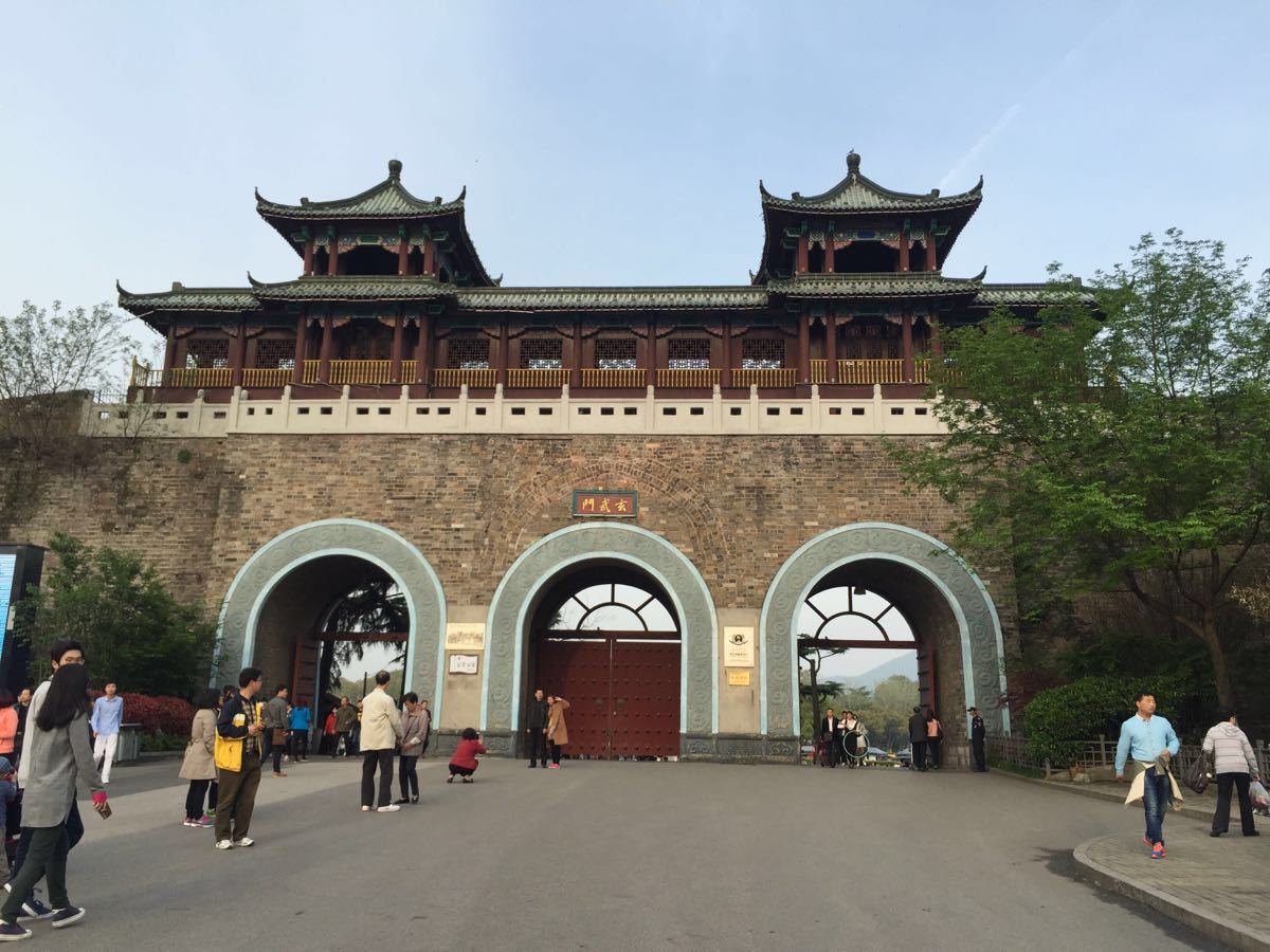  p>玄武门是 a target="_blank" href="/item/南京明城墙/3265272"