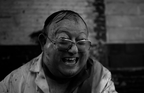  p>《人体蜈蚣2》是由 a target="_blank" href="/item/荷兰/190469"