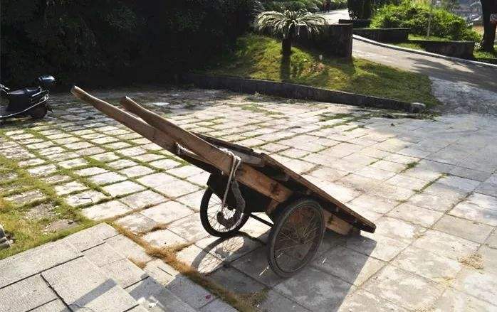 手拉车