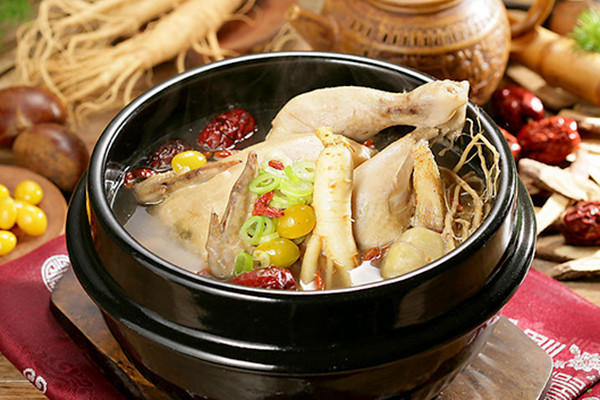 板栗参鸡汤