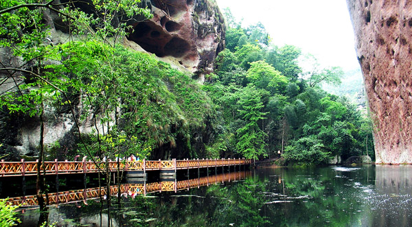  p></p></a>三明市山川秀丽,风光迥异,旅游资源独具特色;除了国家级,省级的