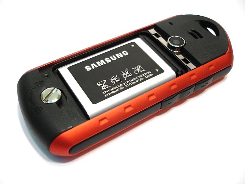 p>三星b2100是一款2009年上市的手机.