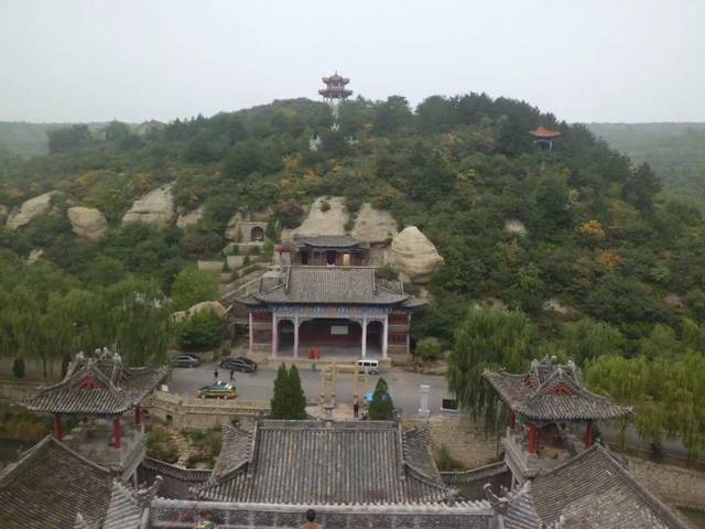 p>昔阳八景即蒙山烟雨,沾水青蓝,古寺园林,洪水池塘,石马寒云,昔阳