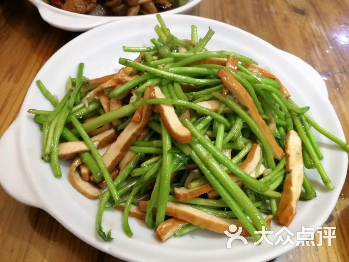 豆干炒茼蒿