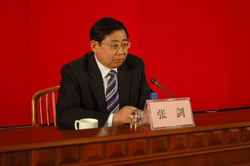 1956年3月出生,山东 a href="#" data-lemmaid="2875013">荣成 /a>人