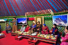  p>蒙北位于内蒙古自治区锡林郭勒盟乌拉盖草原自然保护区以北,位于