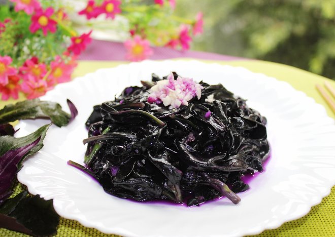 爆炒紫背菜