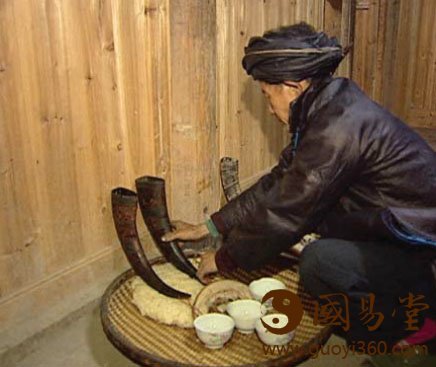 驱赶巫术