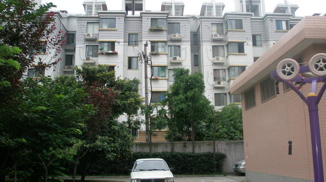罗秀路1001弄