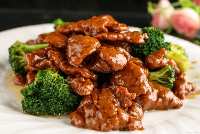 蚝油牛肉饭