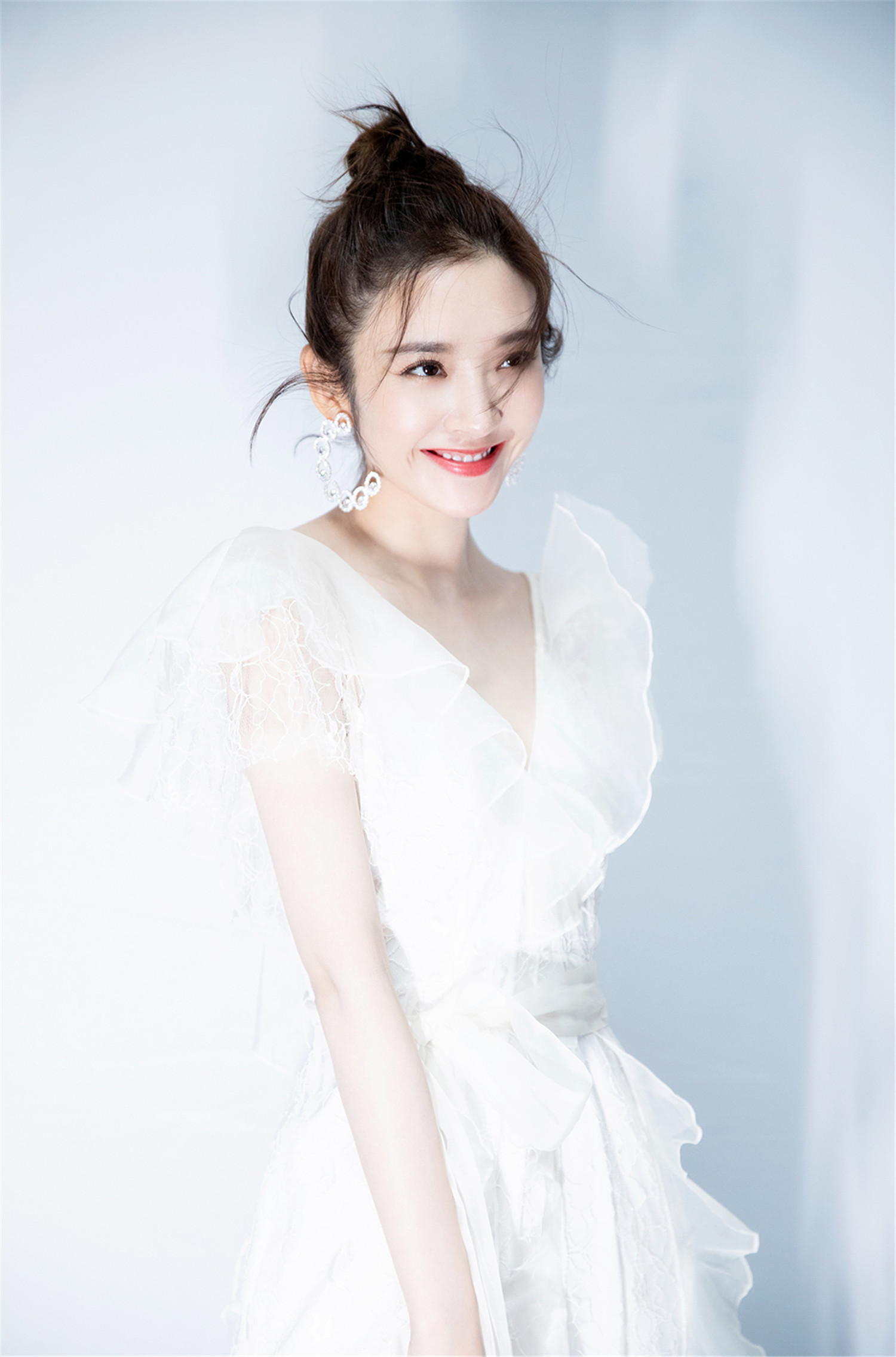  /p></p></a> p>2011年,唐艺昕出演个人首部电视剧《 a target=