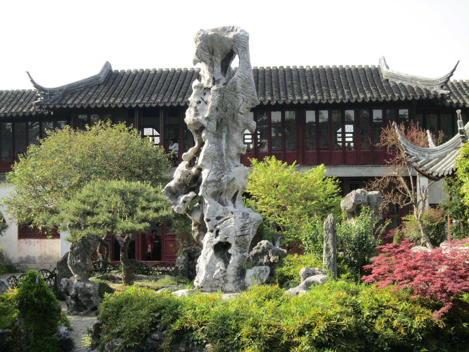 p></p></a>留园,是苏州古典园林,位于 a target=