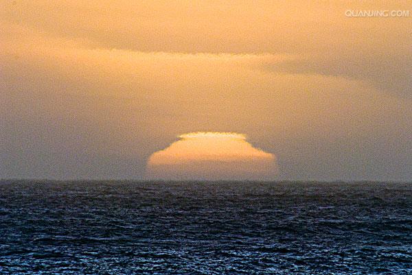 p>太平洋(pacific ocean)是世界上最大,最深,边缘海和岛屿最多的大洋