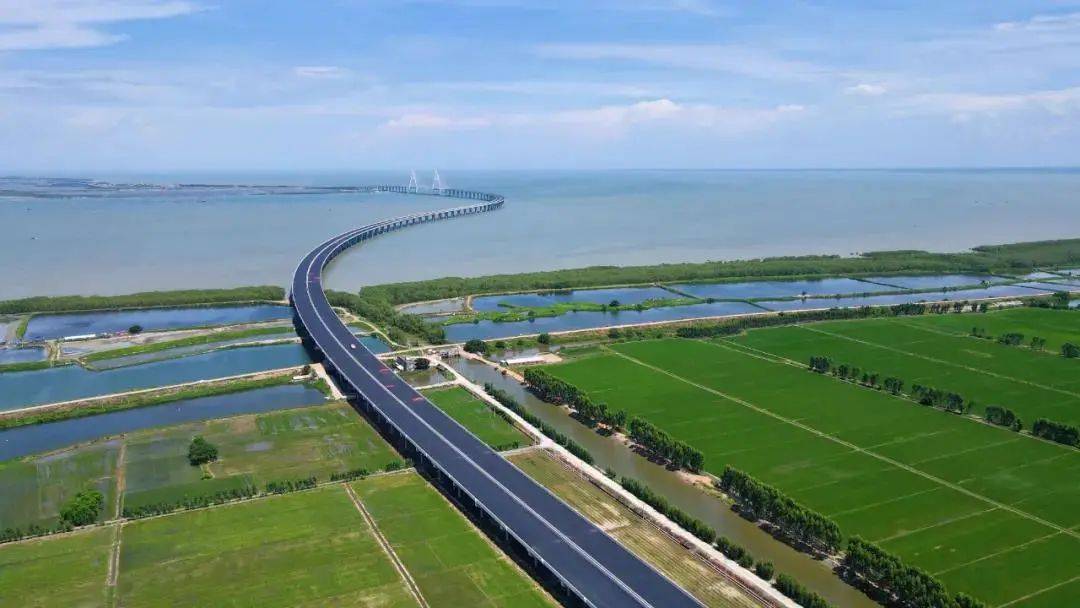 高速公路(donghai island╟leizhou expressway),简称"东雷高速公路"