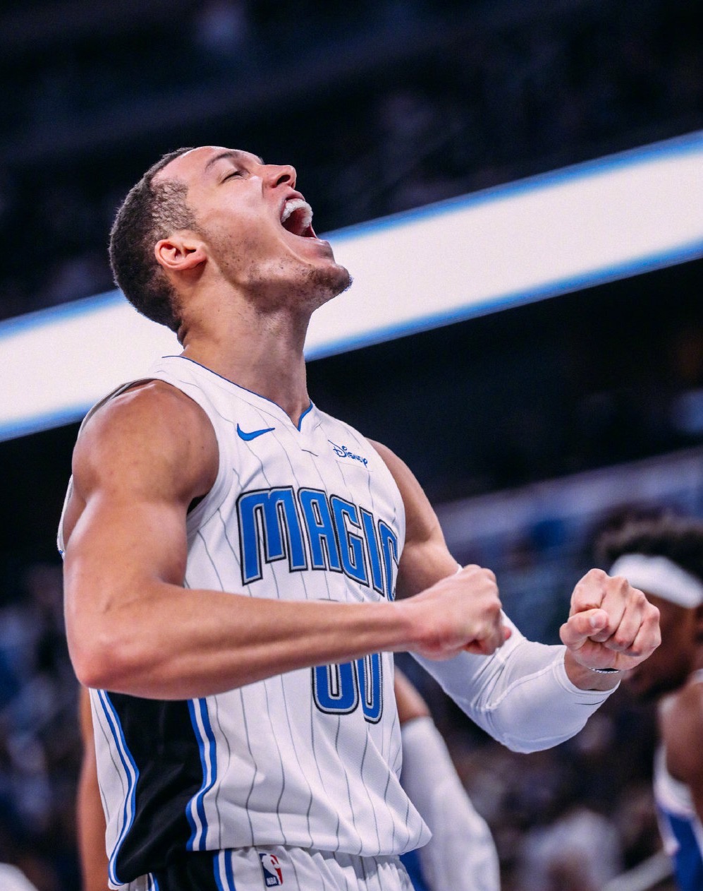 p>阿隆·戈登(aaron gordon,1995年9月16日出生于 a target"_blank