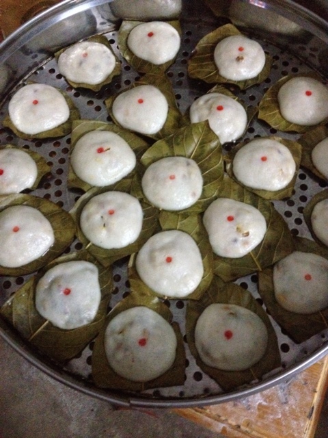 4信宜山楂 5水东鸭粥 东岸豆饼角是广东省茂名市高州县的著名特色小吃