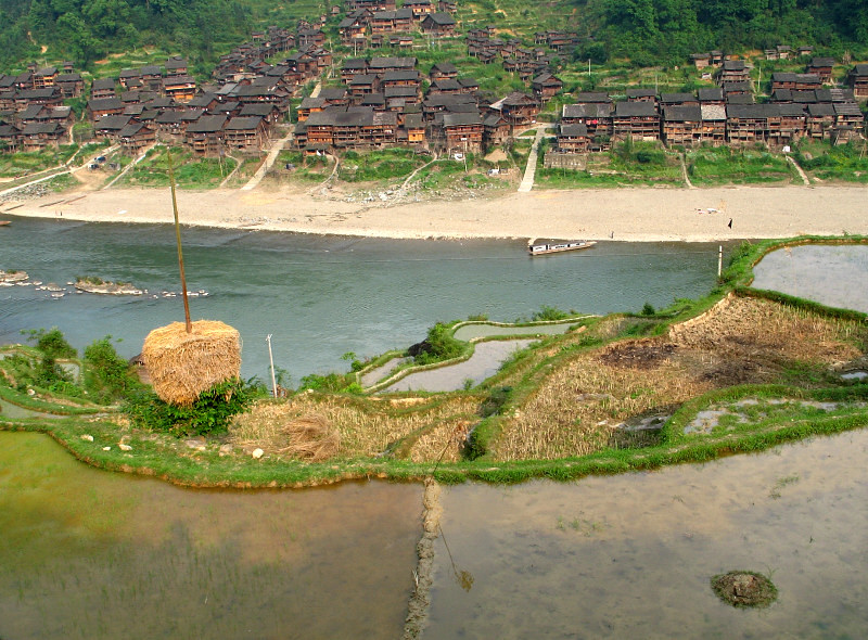  p>巨洞村,隶属于贵州省黔东南州从江县下江镇.