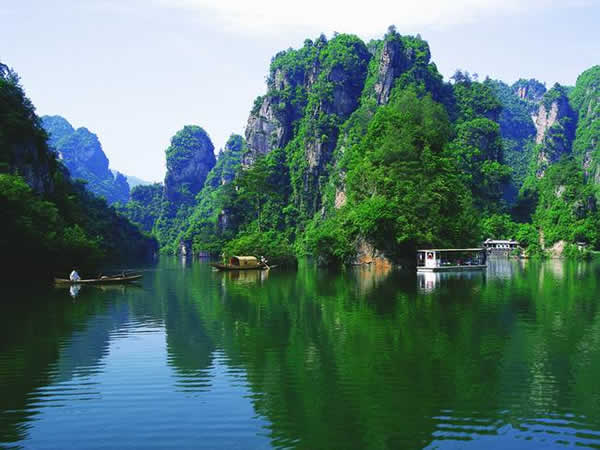  p></p></a>宝峰湖是世界 a target=