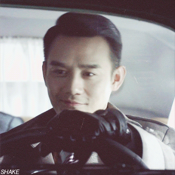 2008年,出演喜剧《 a target=