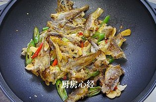 干煸小黄鱼