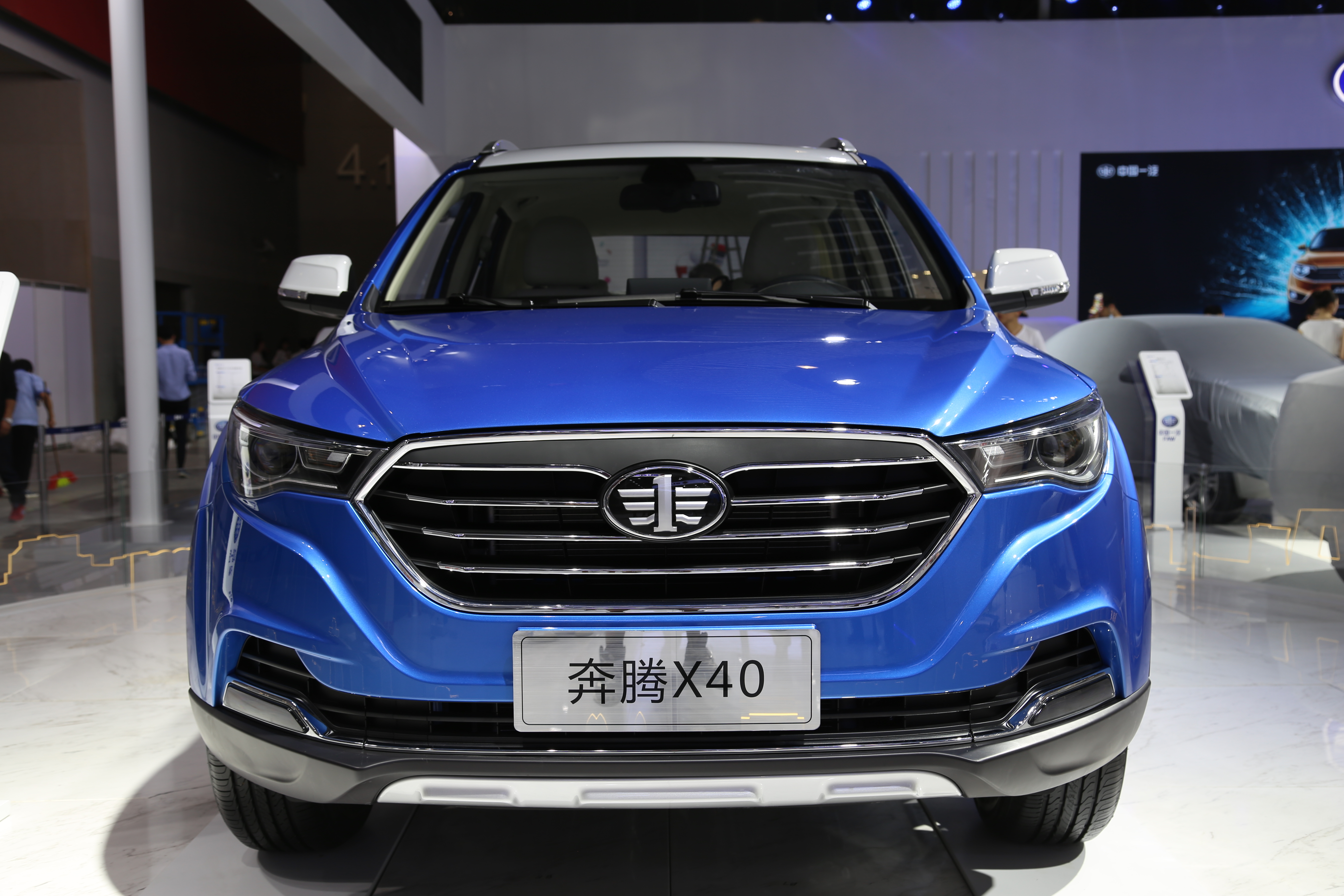 前从一汽奔腾官方获悉,奔腾x40车型的 b>官方