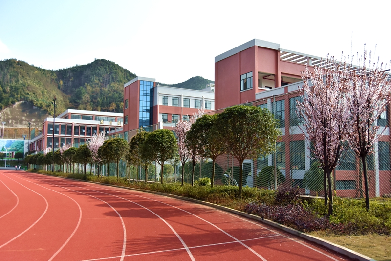 毕节东辰实验学校