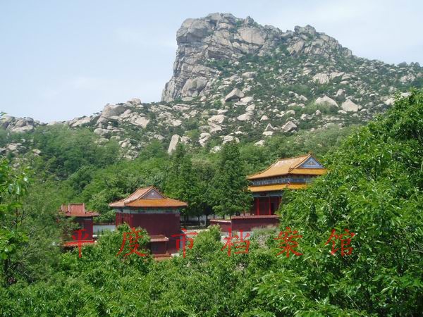  p>位于山东平度市东北部,峰峦叠嶂,奇泉遍布,林壑幽深,久负"鲁东名山