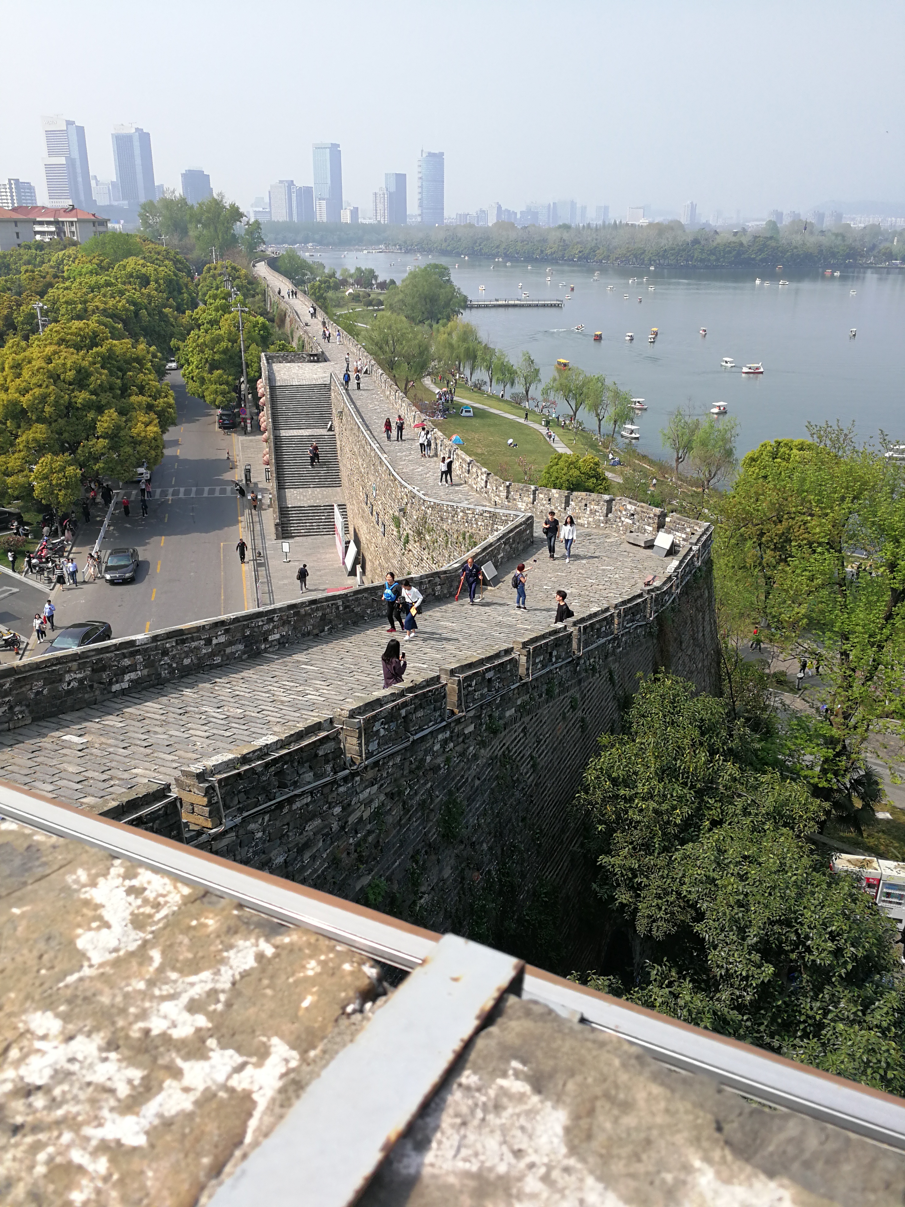 data-lemmaid="2207627">南京市 /a>玄武区,东枕 a target="_blank"