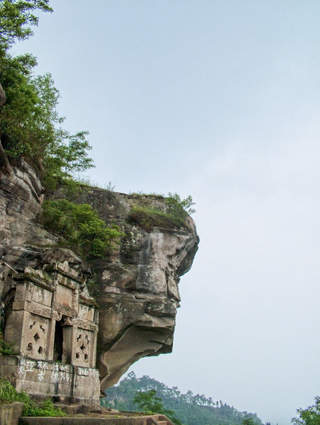 龙多山