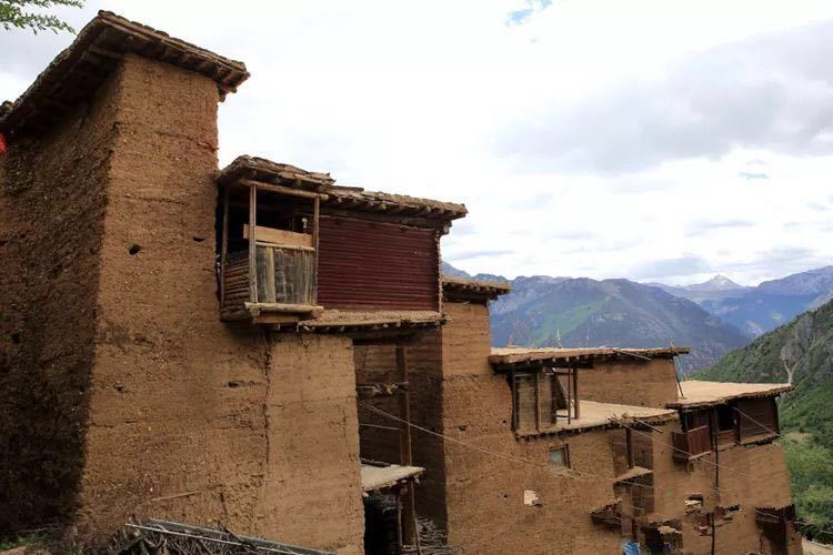 昌都市贡觉县雄松乡,昌都贡觉县县城图片 target"_blank href/item/昌都市/15994860 data-lemmaid"