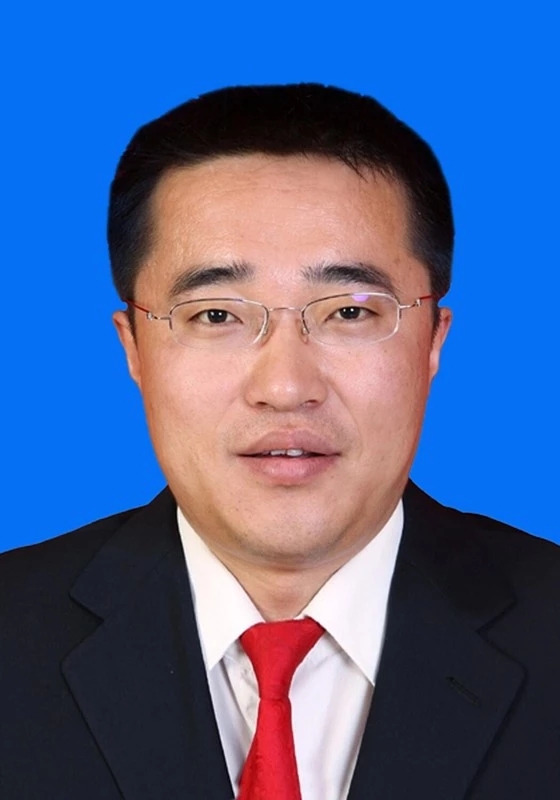 张宏江