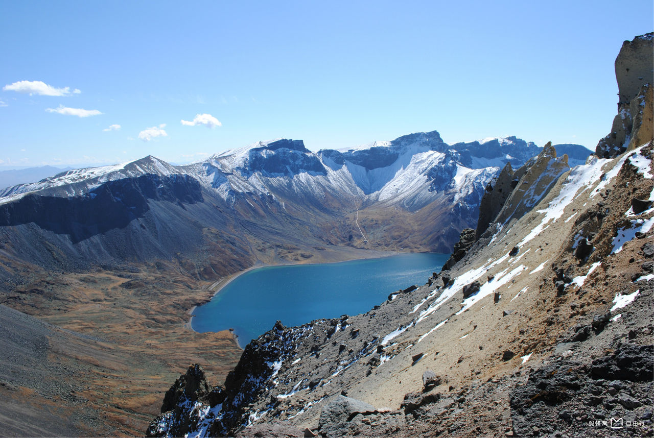 p>长白山天池(changbai mountain pool in the sky,又称白头山天池