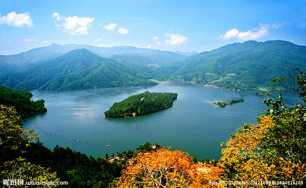 p b>九龙湖风景区/b,位于浙江省 a target"_blank href/item