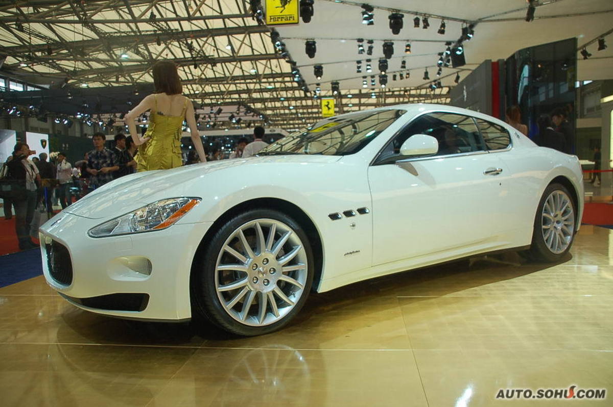 全称"玛莎拉蒂gran turismo,是一款适合长距离高速行驶的豪华轿跑车