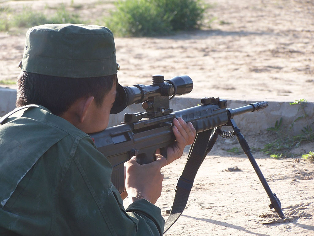  p></p></a> b>qbu-88式狙击步枪(简称88式狙击步枪) /b>是中国军队现役狙击