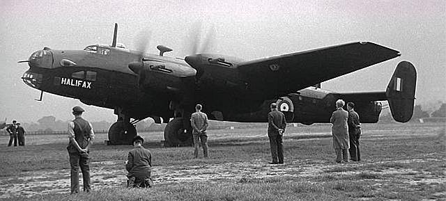 lemmaid="144602">英国 /a>仅次于兰开斯特(lancaster)的第二大轰炸机