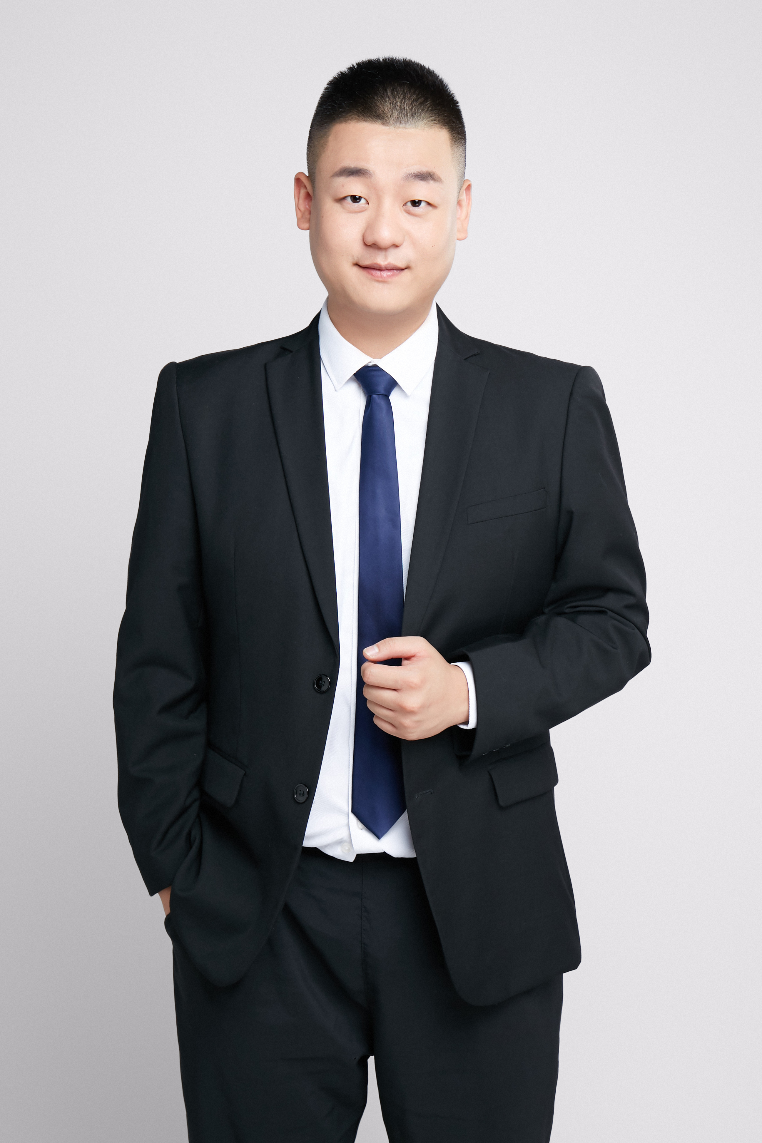 周思成