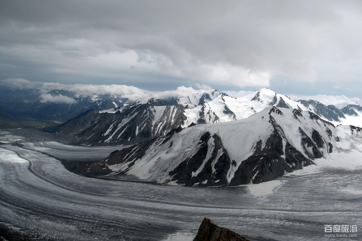 peak),是位于中国国内的 a target="_blank" href="/item/山峰