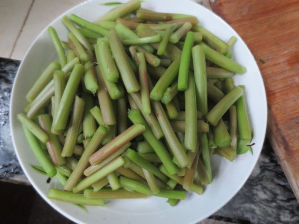 脆皮苋菜梗