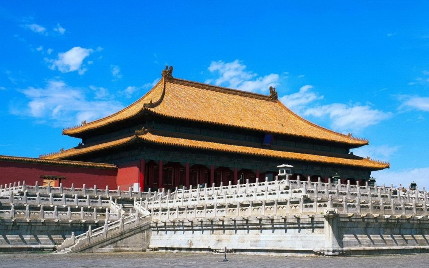 "_blank href/item/朱棣>朱棣/a>迁都北京,开始营造紫禁城宫殿