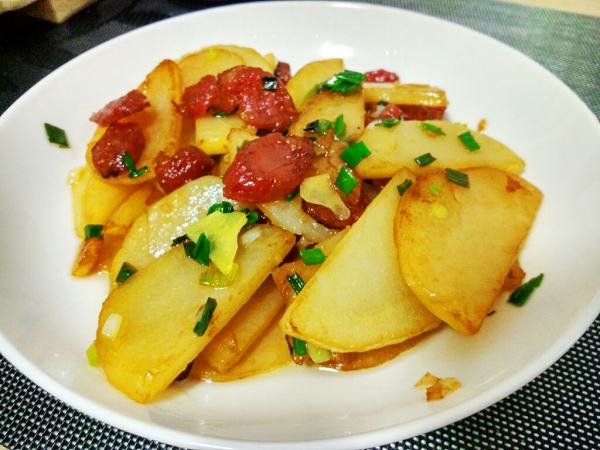 土豆炒腊肠 全网资源