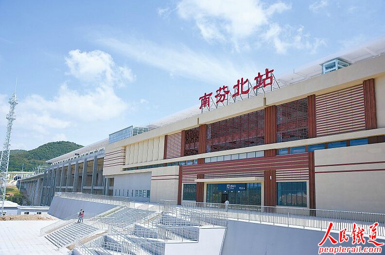 沈丹高速铁路