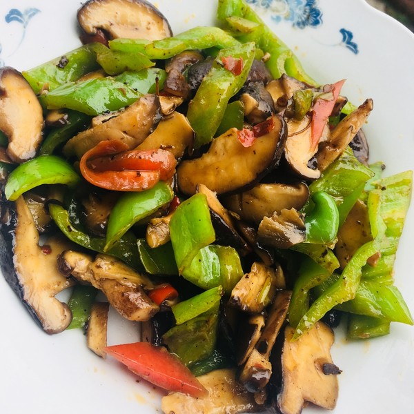 小炒辣椒蘑菇