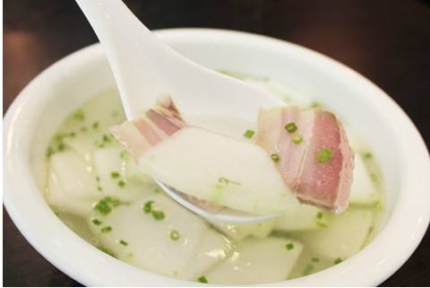 咸肉虾干冬瓜汤