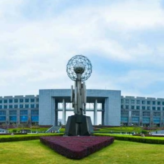  p>西南石油大学( i>southwest petroleum university /i>),简称"西南