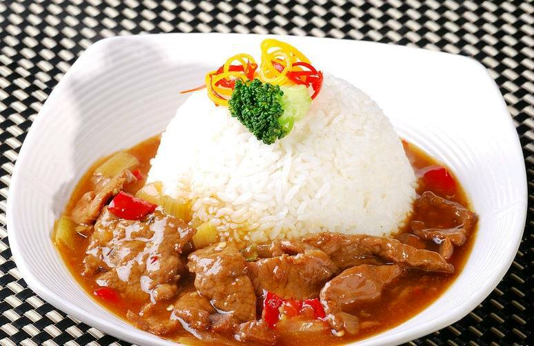 榨菜牛肉饭