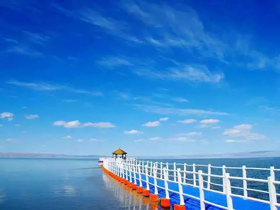 哈密巴里坤湖